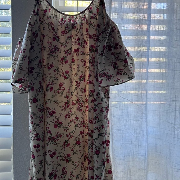 Dress - Picture 3 of 3